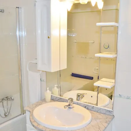 Apartment Bjb